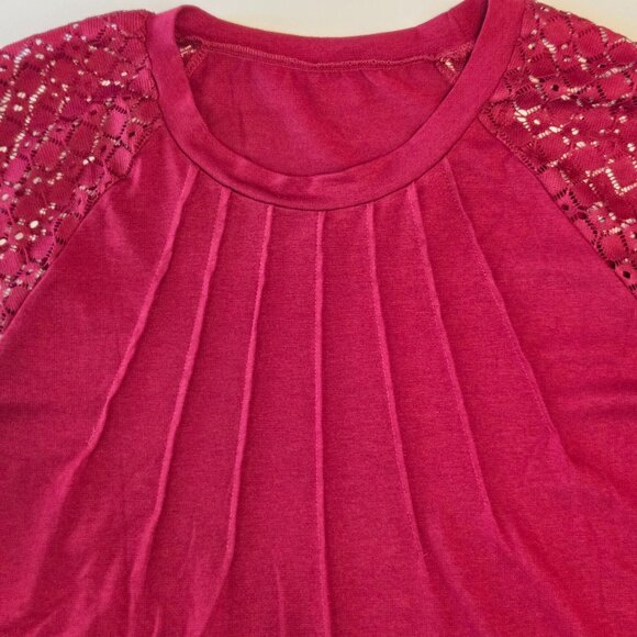 NWOT -- Burgundy/Wine Lace Sleeve Pleated Front Top – Size 4X - Never Worn - Picture 4 of 11